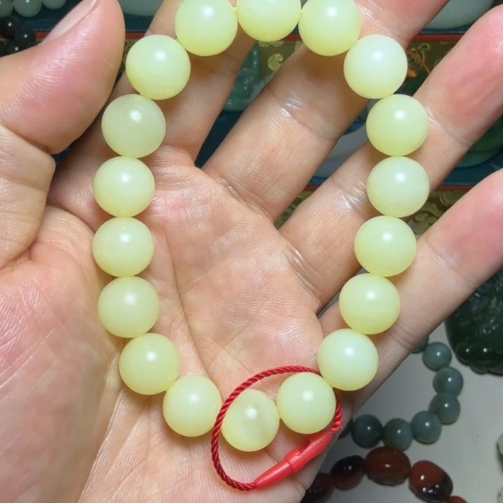 和田玉未镶嵌手串