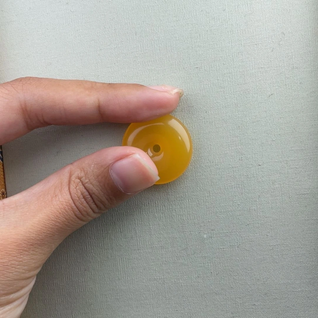 石英质玉（缅黄）手串未镶嵌想**鱼
