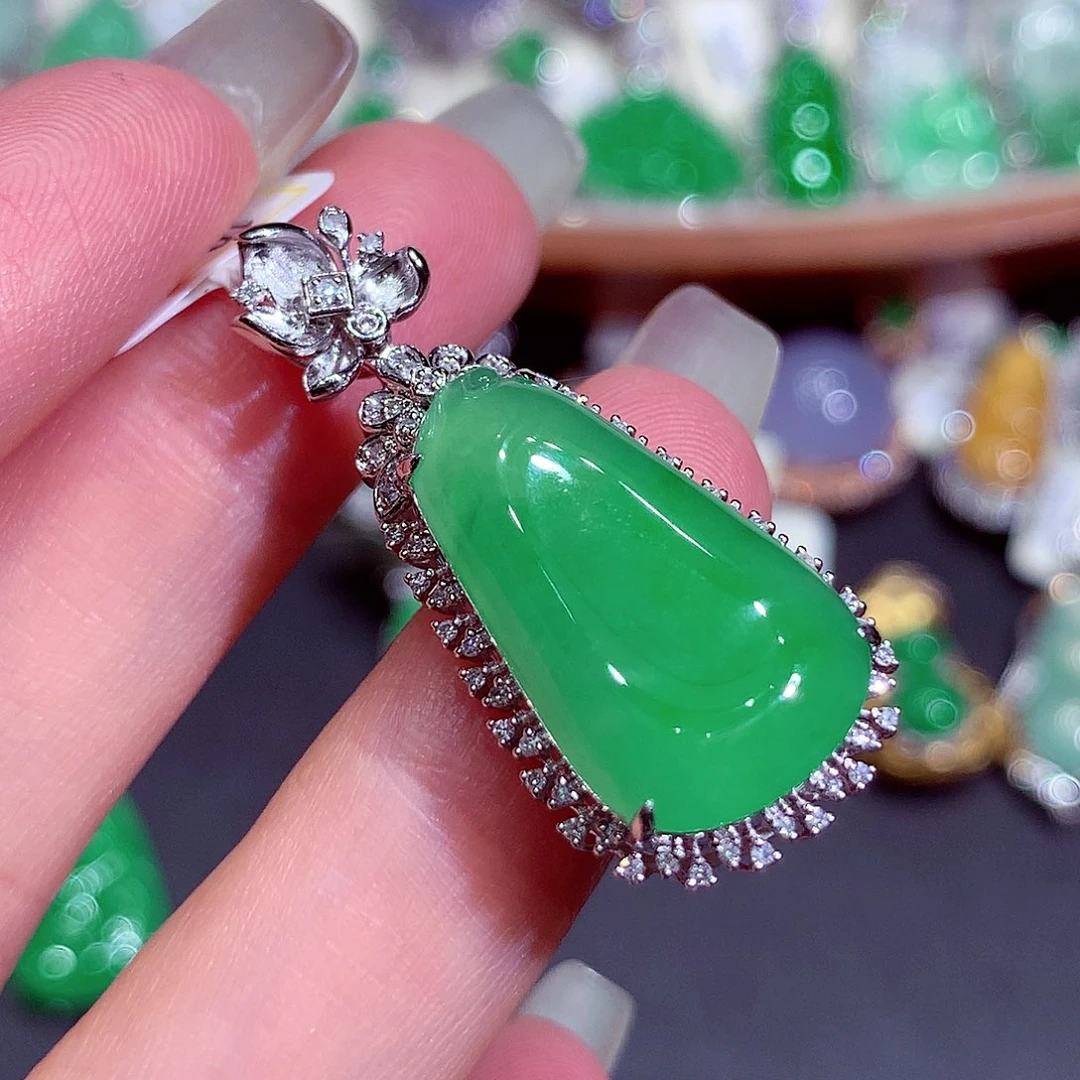 翡翠18K金镶嵌吊坠(不含链)