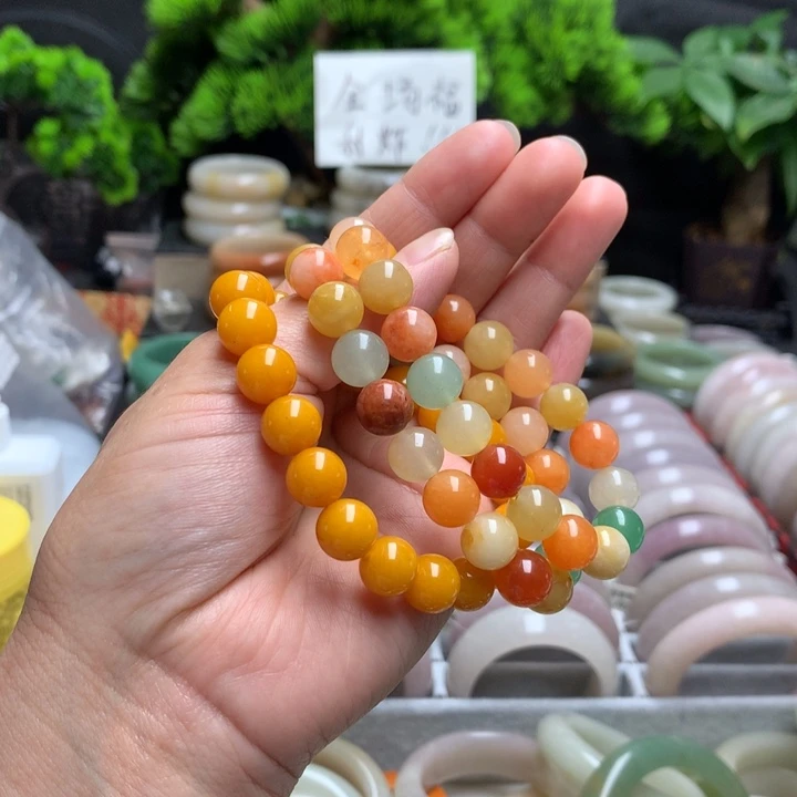 石英质玉（佘太翠）未镶嵌手镯