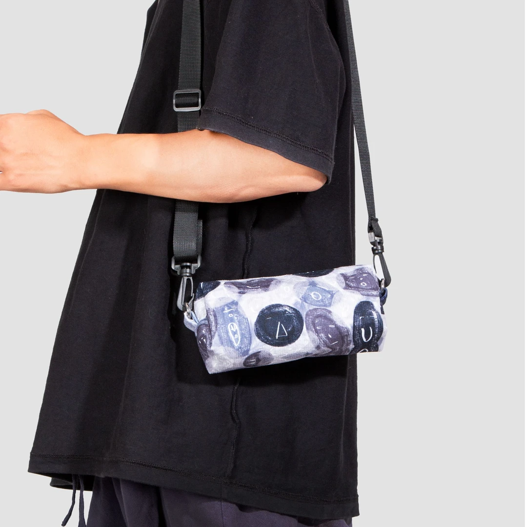 无则艺【斜挎笔袋】原创小众文艺百搭撞色个性斜挎笔袋开心手机包