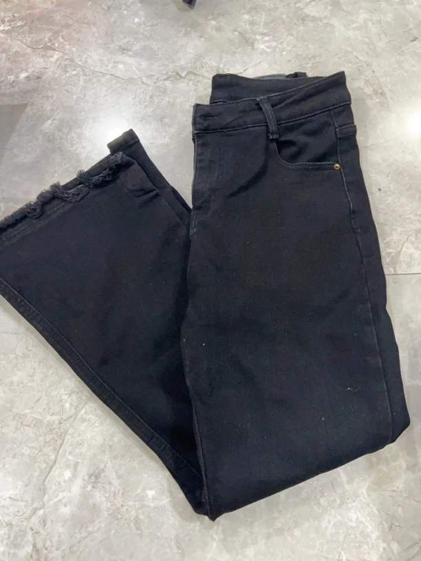 P180微瑕黑30码鱼尾裤（介意慎拍）