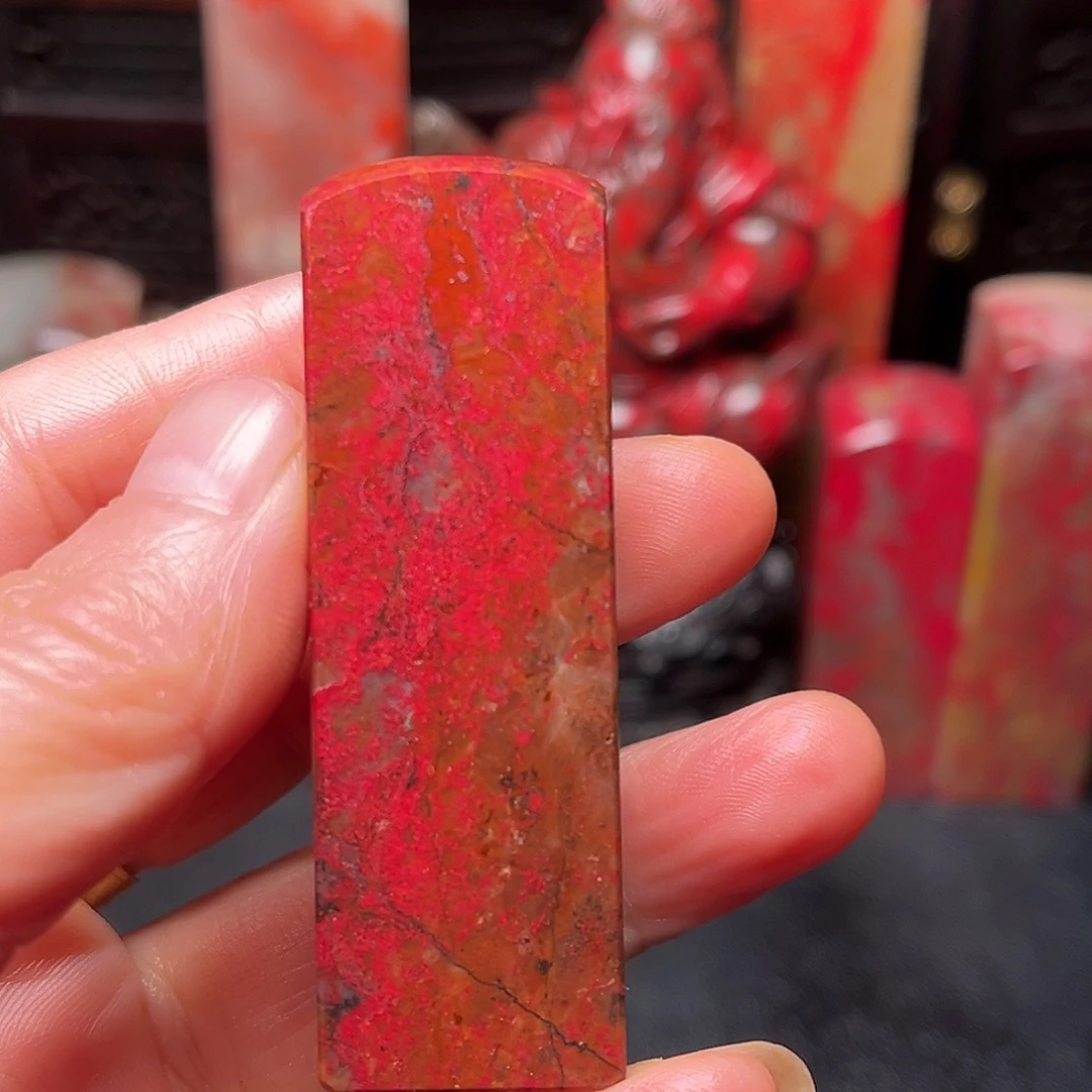 昌化石昌化鸡血石