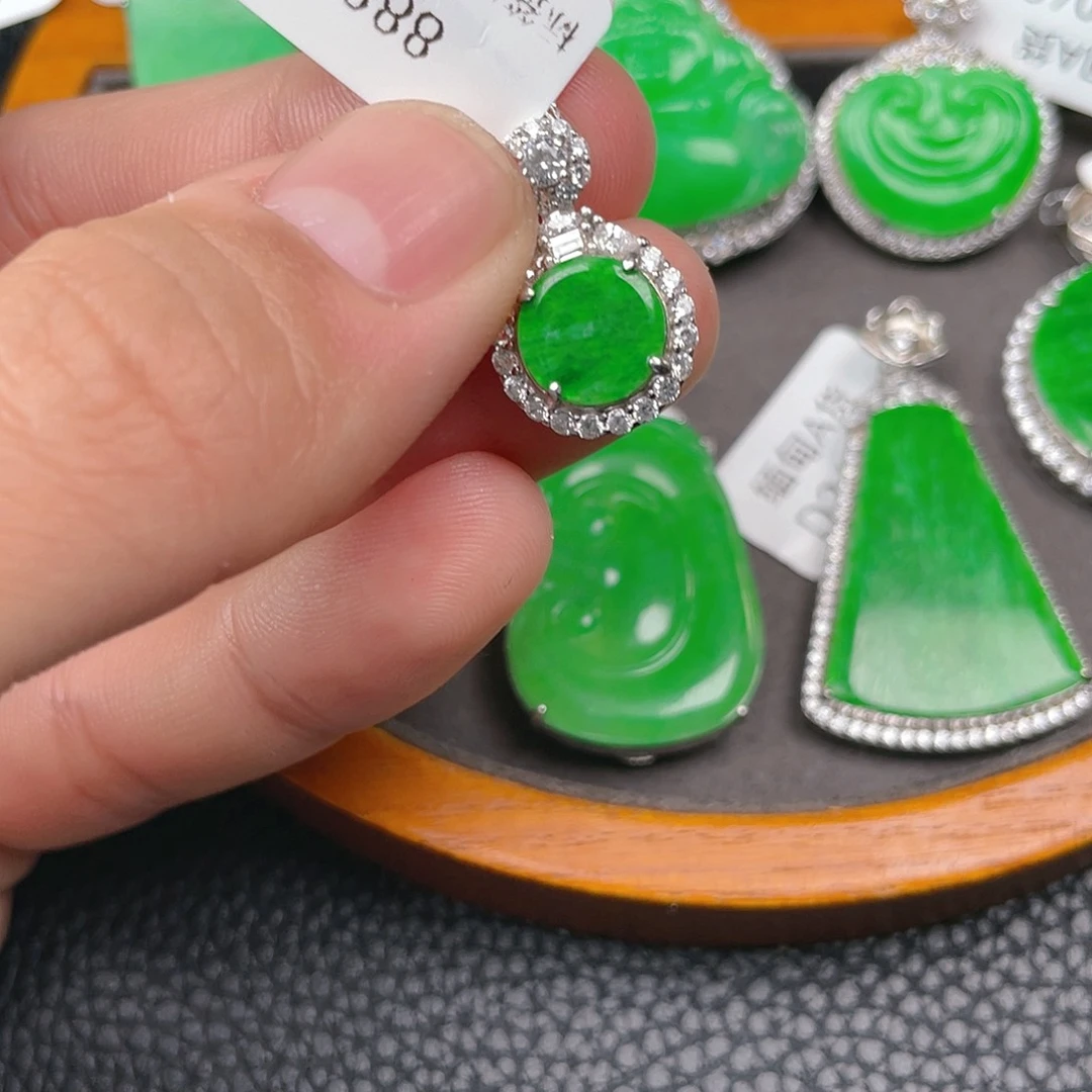 【闪购商品】翡翠吊坠(不含链)银S925镶嵌