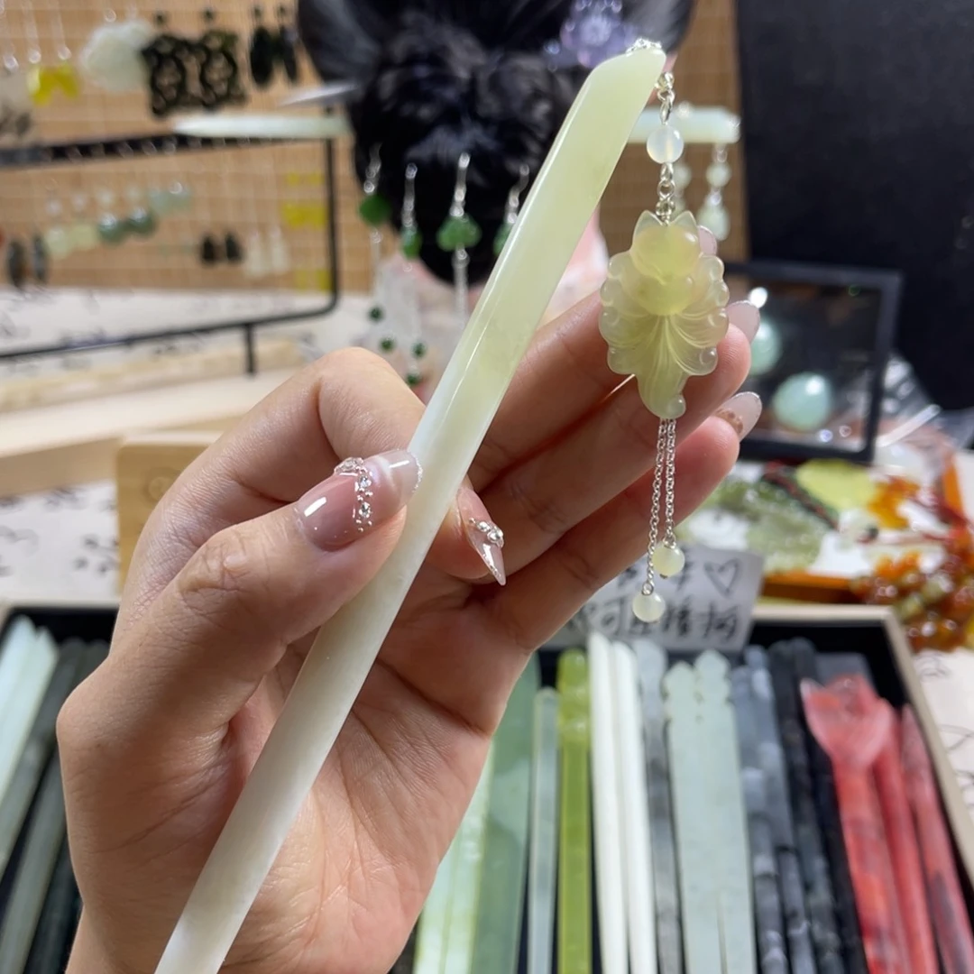 蛇纹石玉未镶嵌发饰