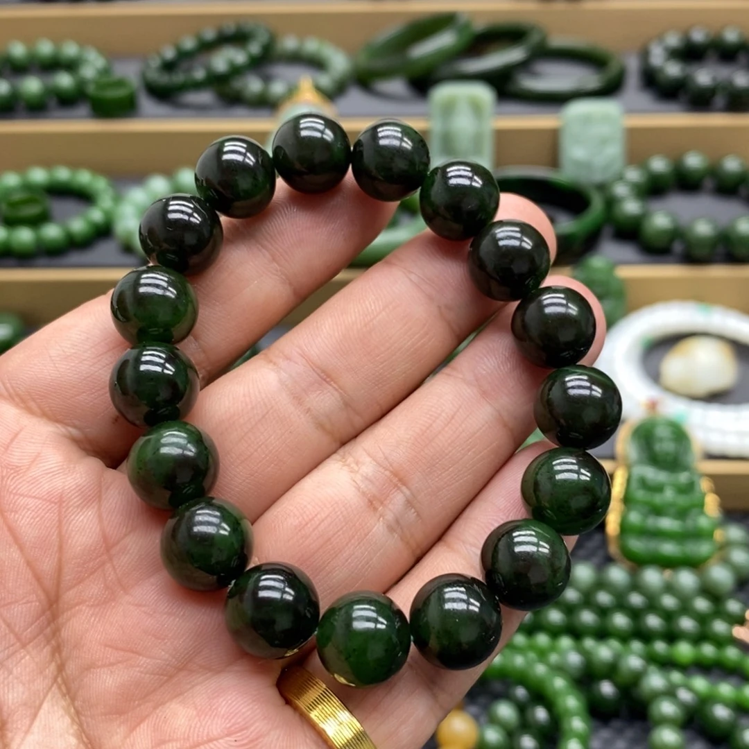 于***秋和田玉（碧玉）未镶嵌手链