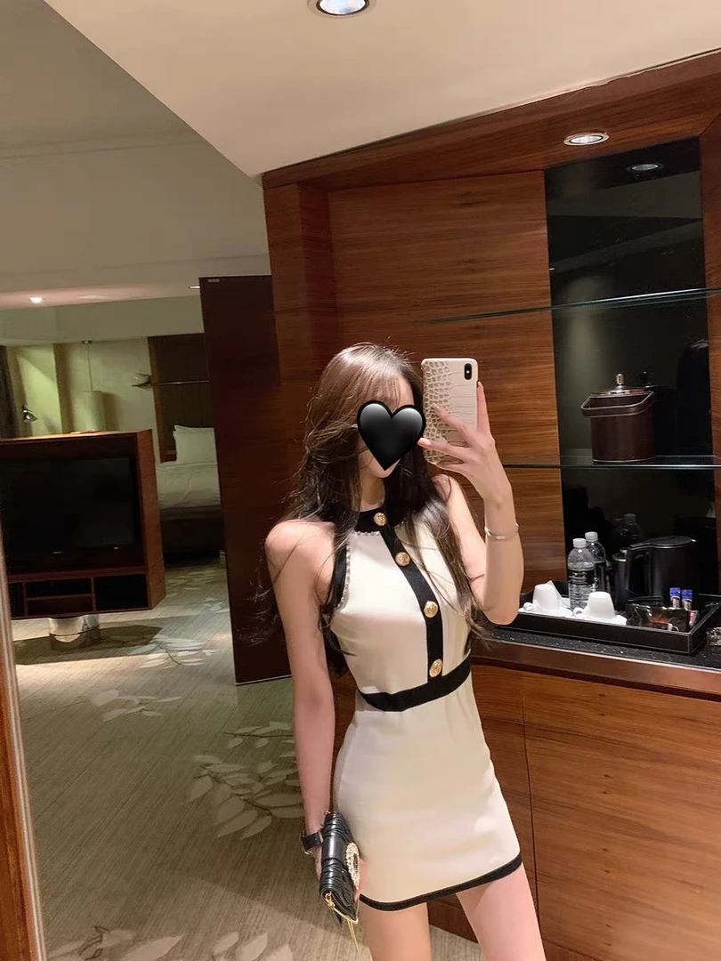 人间小巴 小香风连衣裙女早秋撞色重工露肩高级感修身无袖包臀裙