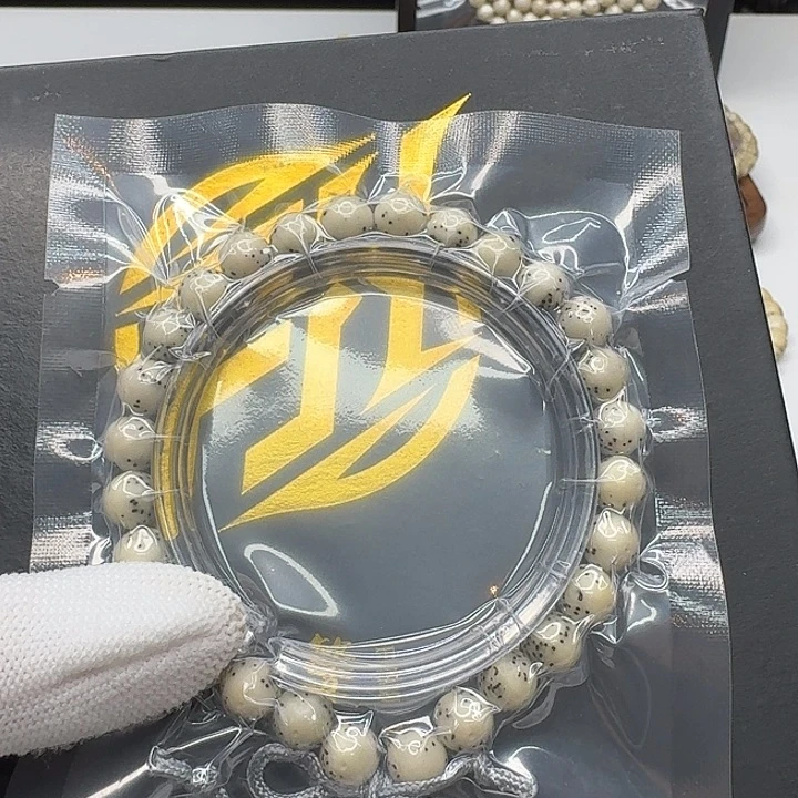 吊坠星月菩提126一物一图卡姿兰大眼8左右圆手持