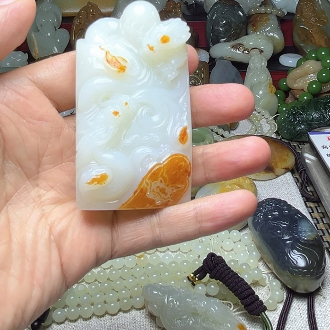 我***神未镶嵌和田玉把件