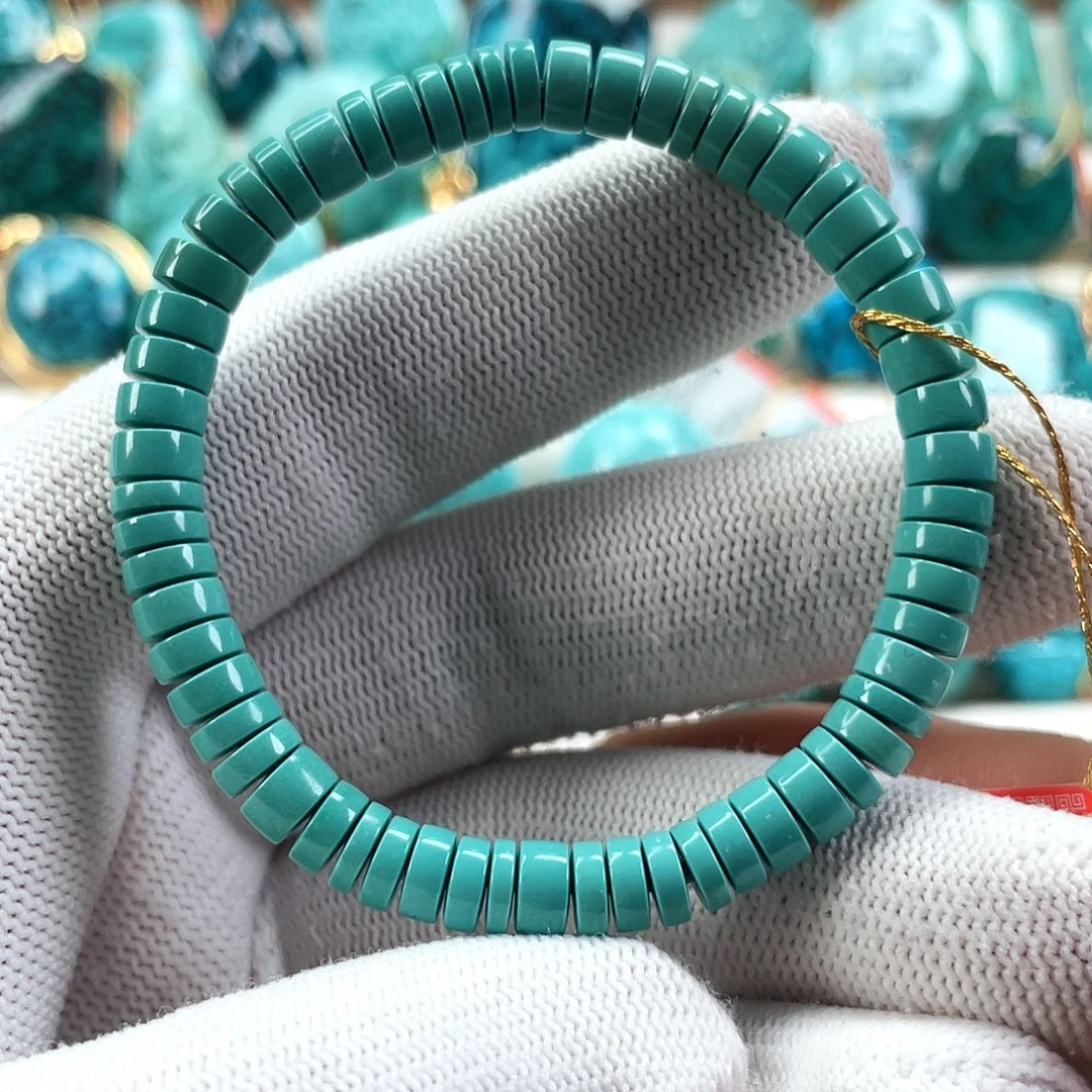 绿松石18K金镶嵌车挂