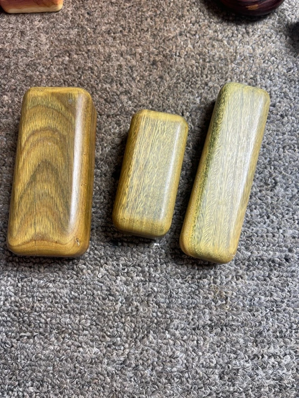 （5-50）绿檀家具边角料