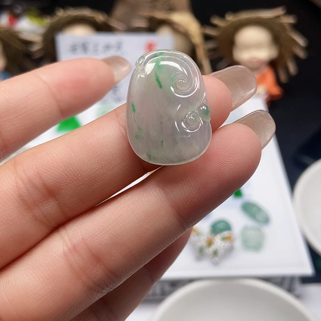 定制翡翠未镶嵌如意