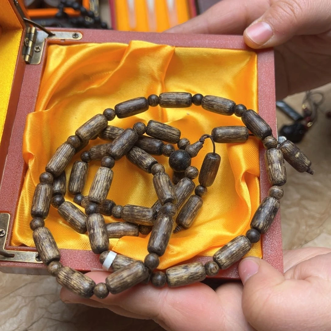 大叶紫檀（黑酸枝木类）