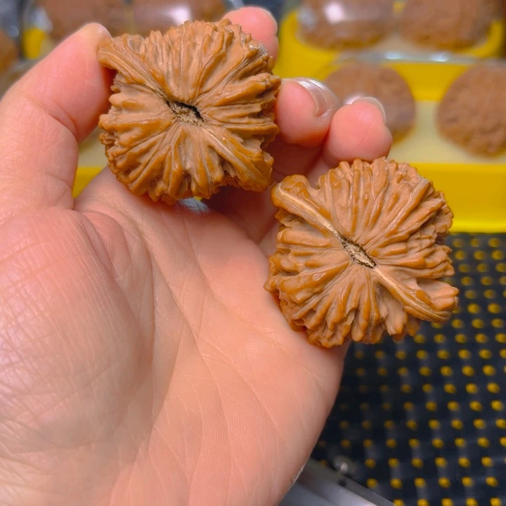 文玩核桃吊坠四座楼45
