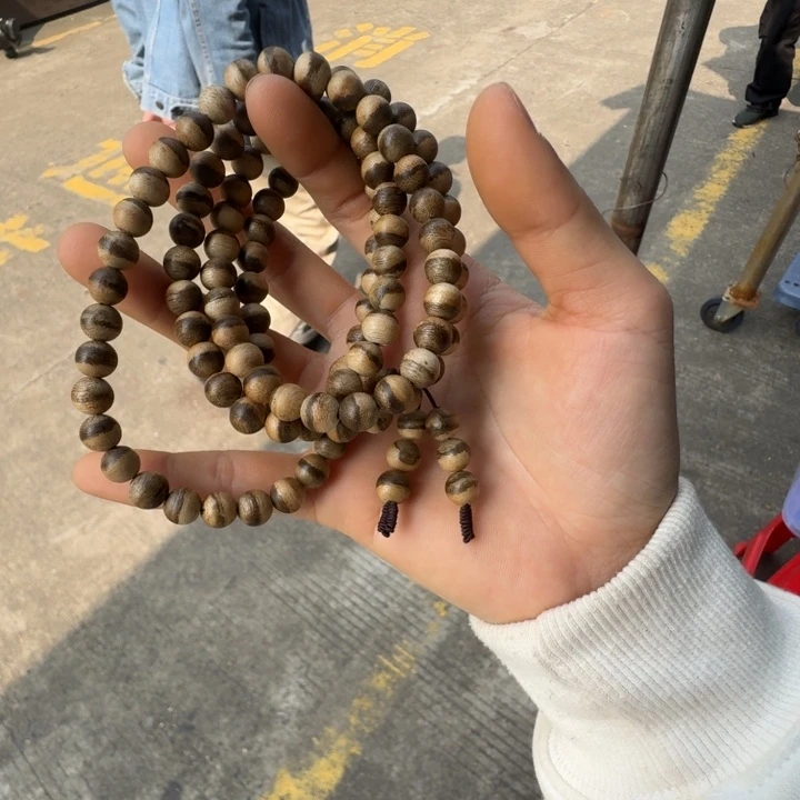 t***n沉香碎屑沉香达拉干沉香0.8大18克➕沉香碎屑多样性