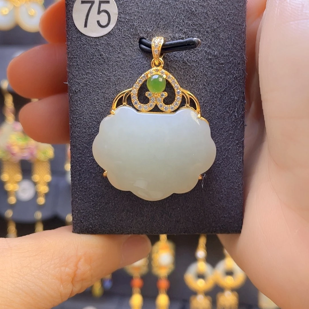 和田玉颈饰银S925镀金镶嵌