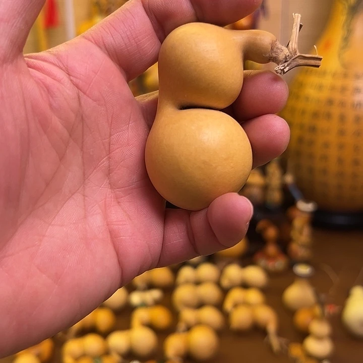 全***式灵韵葫芦精品手把件