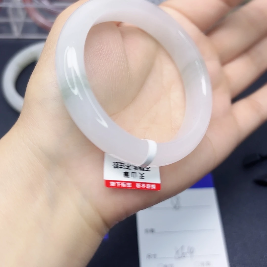 石英质玉未镶嵌手镯38/555657