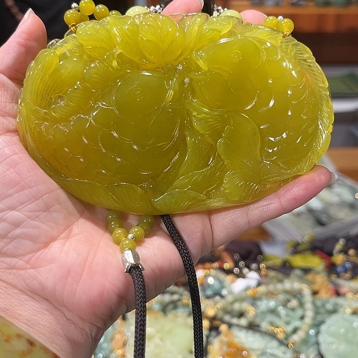 未镶嵌岫玉毛衣链