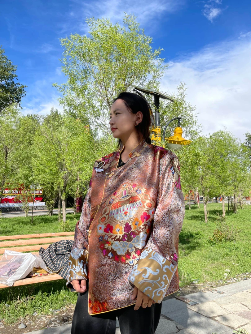 女士双层传统藏式大版型外套春夏百搭日常便装