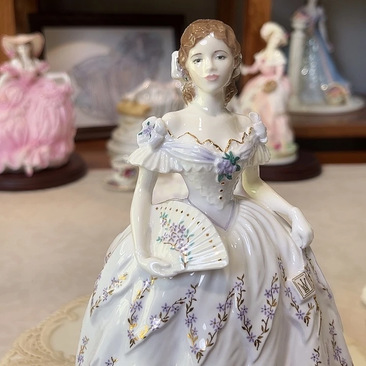 杯欧洲中古瓷器摆件