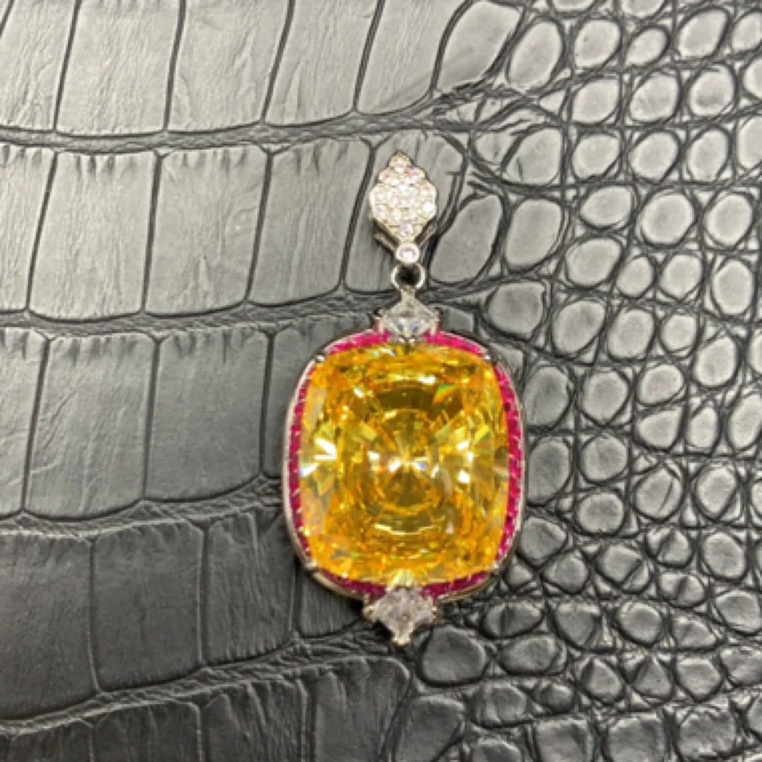 铜合金合成锆石吊坠 瑞丽金色简约浅金色吊坠彩色镶嵌饰品黄色472