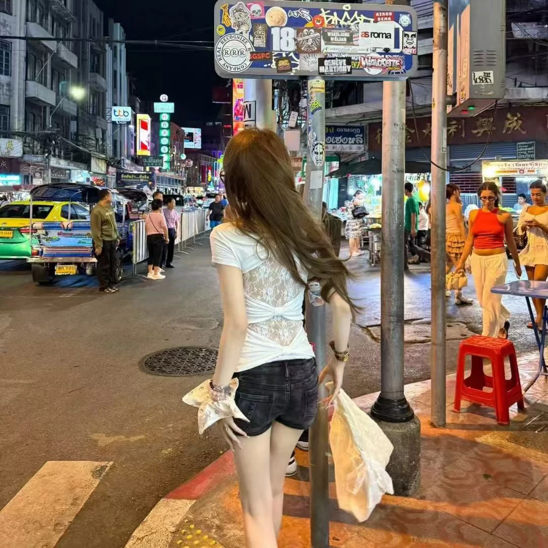 岩岩家3329蕾丝拼接短袖T恤女夏季蝴蝶结绑带修身设计感辣妹上衣