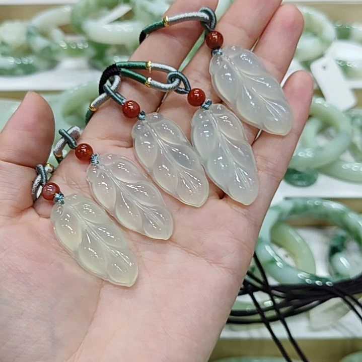 蛇纹石玉未镶嵌颈饰多样性发货拍一发一