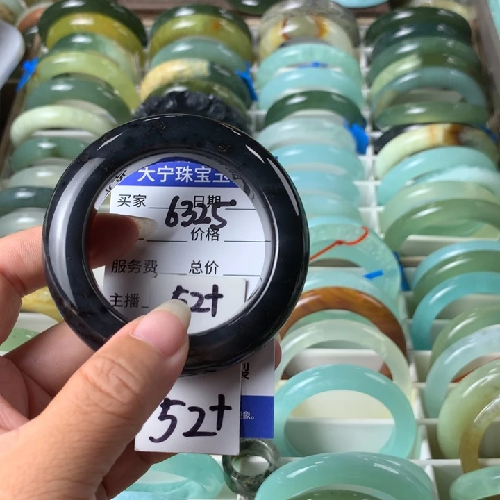 未镶嵌蛇纹石玉手镯6325