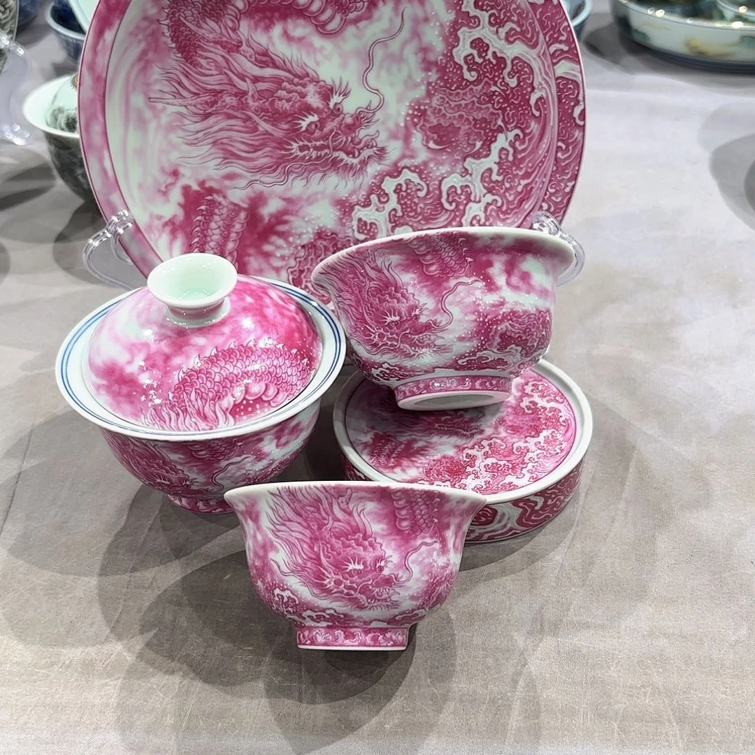 瓷片景德镇瓷器精品陈列