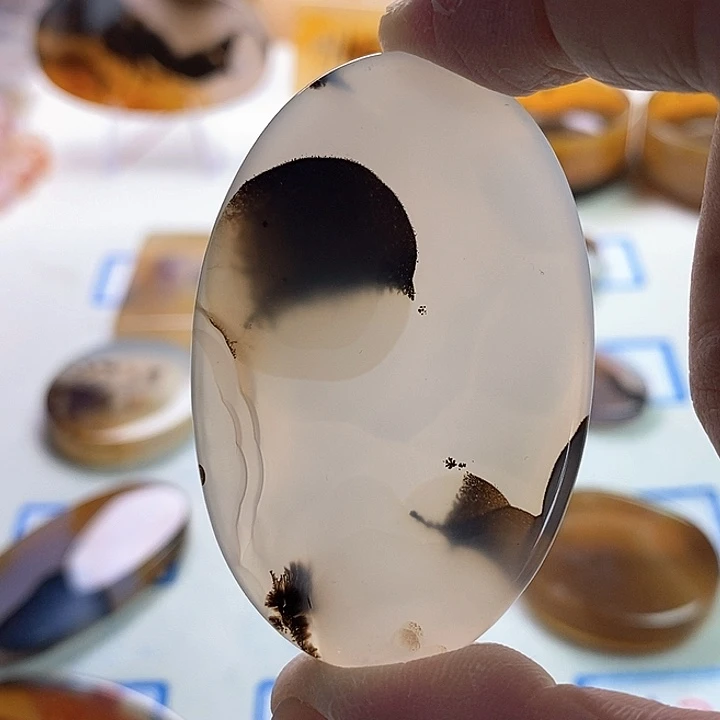 玛瑙/玉髓未镶嵌珠宝半成品