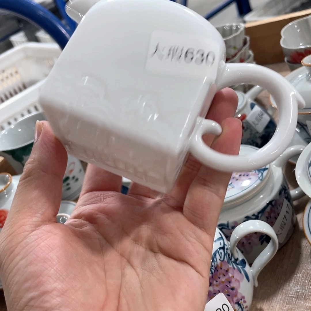 釉下手绘茶具微瑕