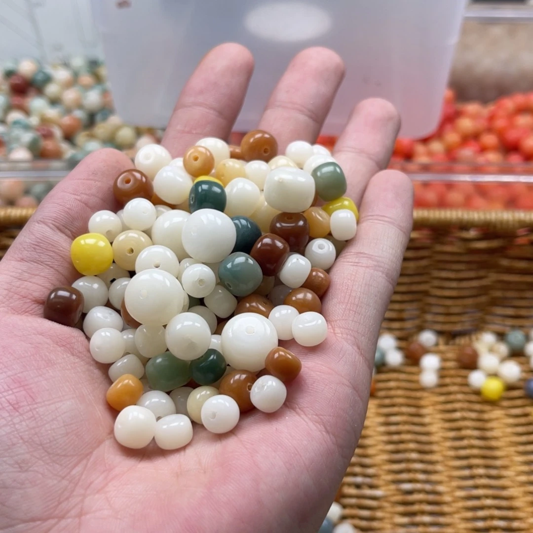 吊坠白玉菩提z8-12/500颗微瑕混