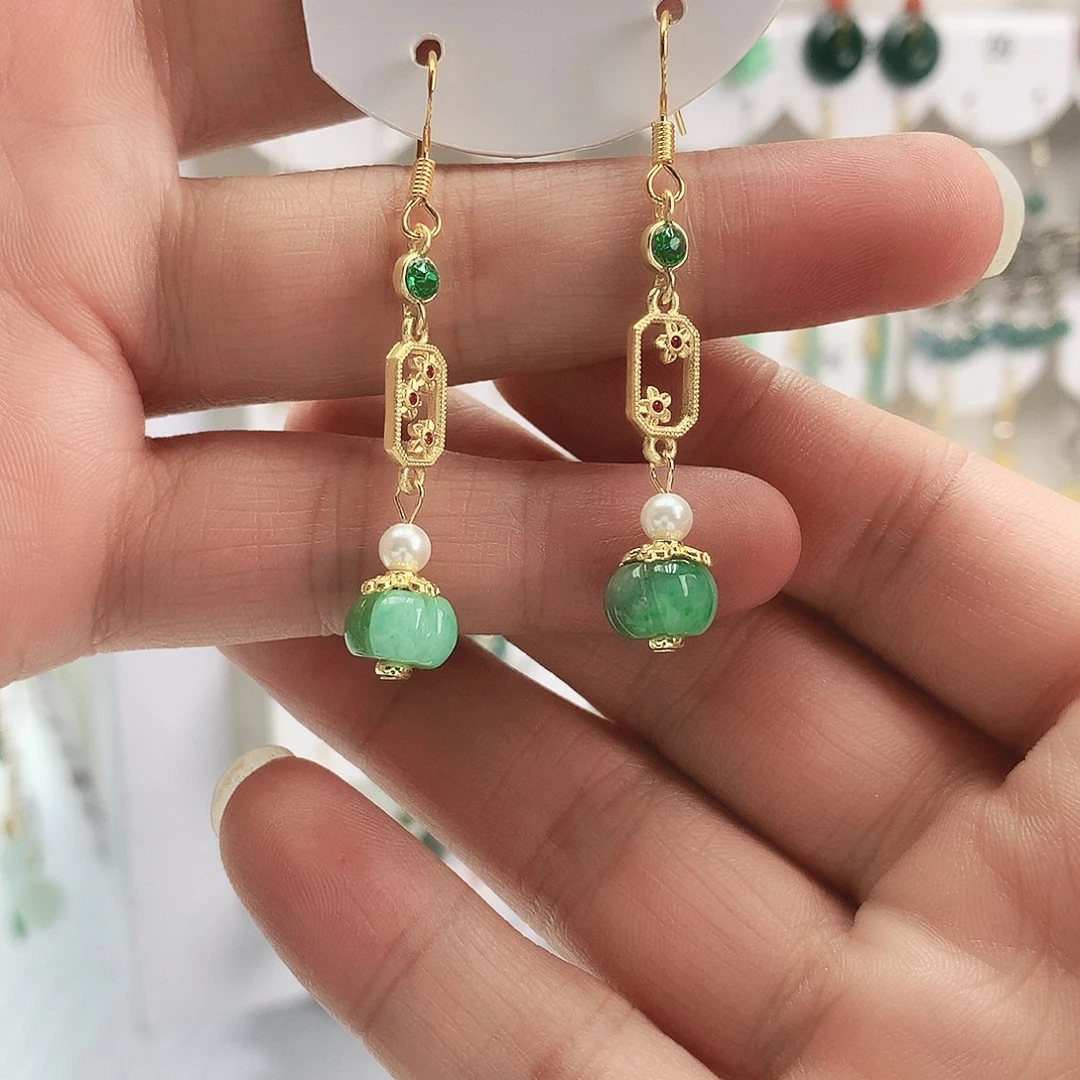 翡翠未镶嵌耳饰53