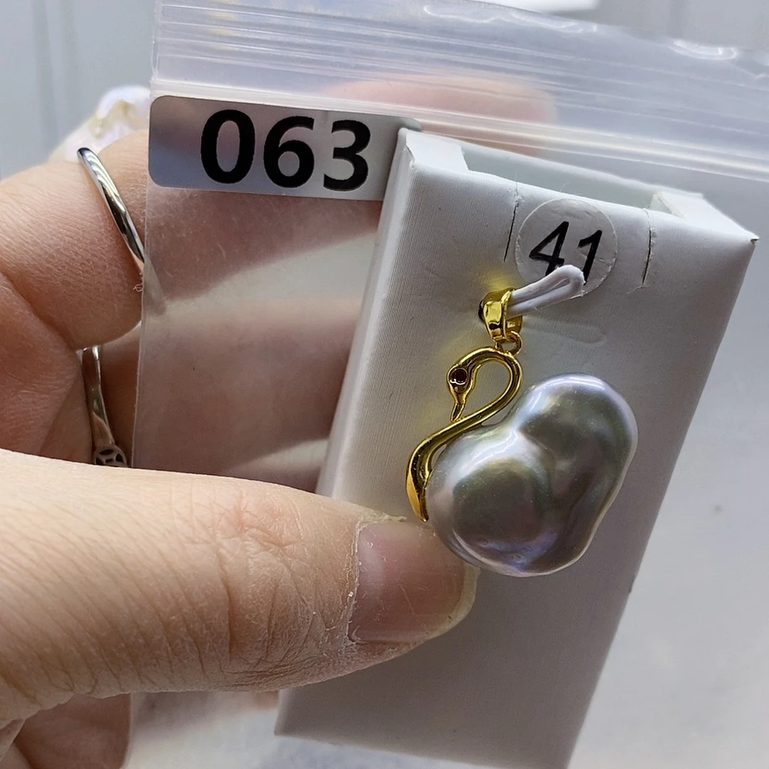 颈饰合金淡水珍珠