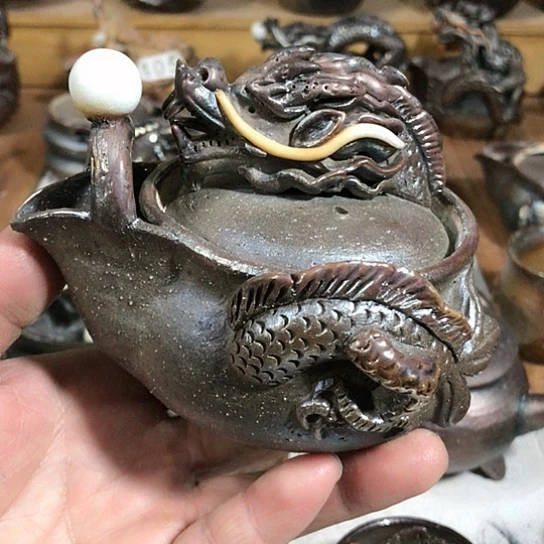 瓷片霸气的龙宝瓶