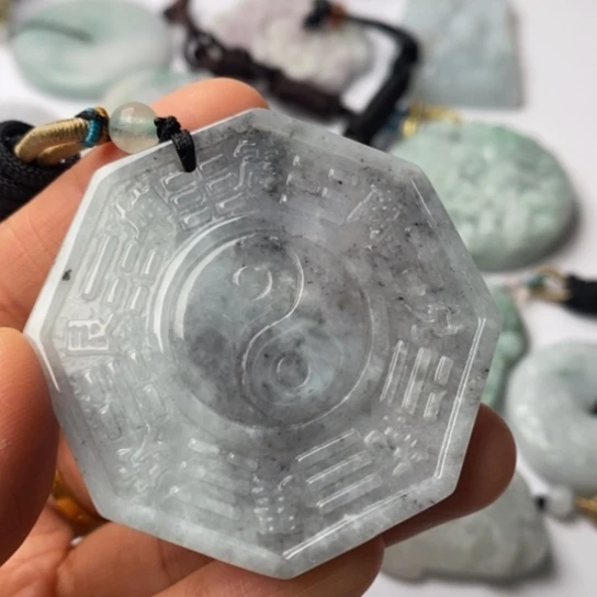 翡翠未镶嵌挂件翡翠