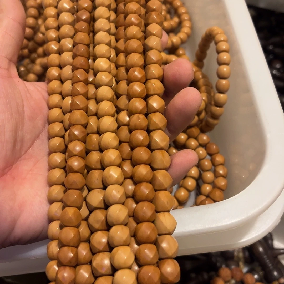 木瑕疵猴头2条雕刻