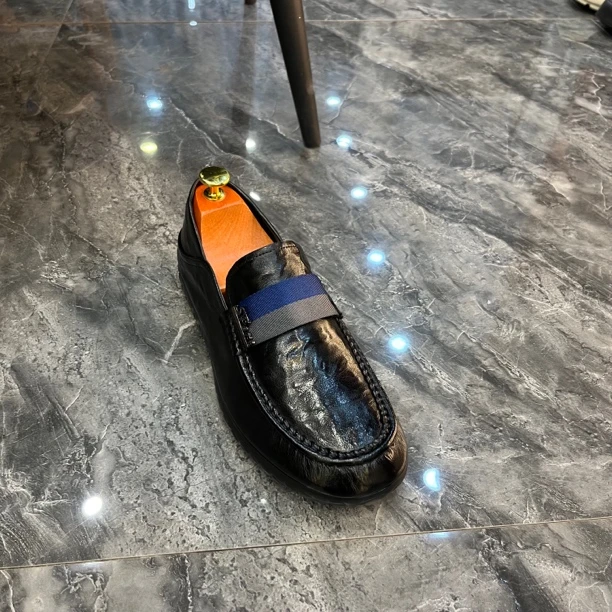 纯皮休闲男鞋小一码拍