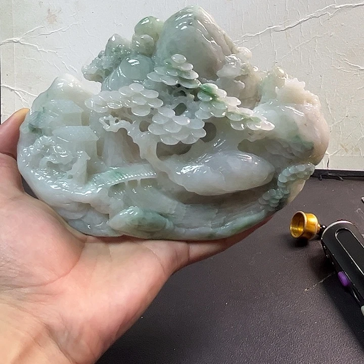 翡翠未镶嵌摆件翡翠