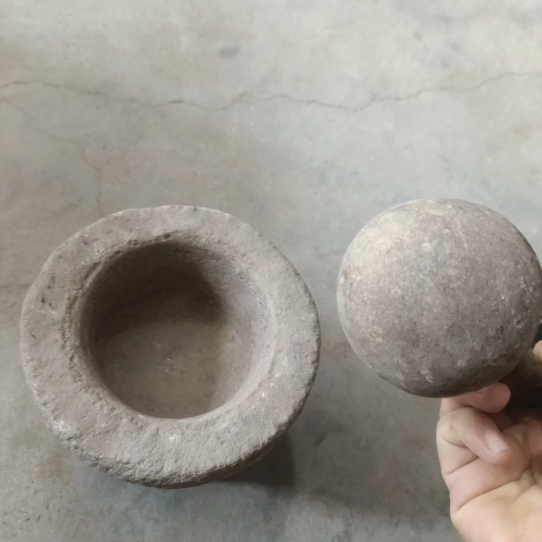 手动红石捣蒜器一套,品相如图