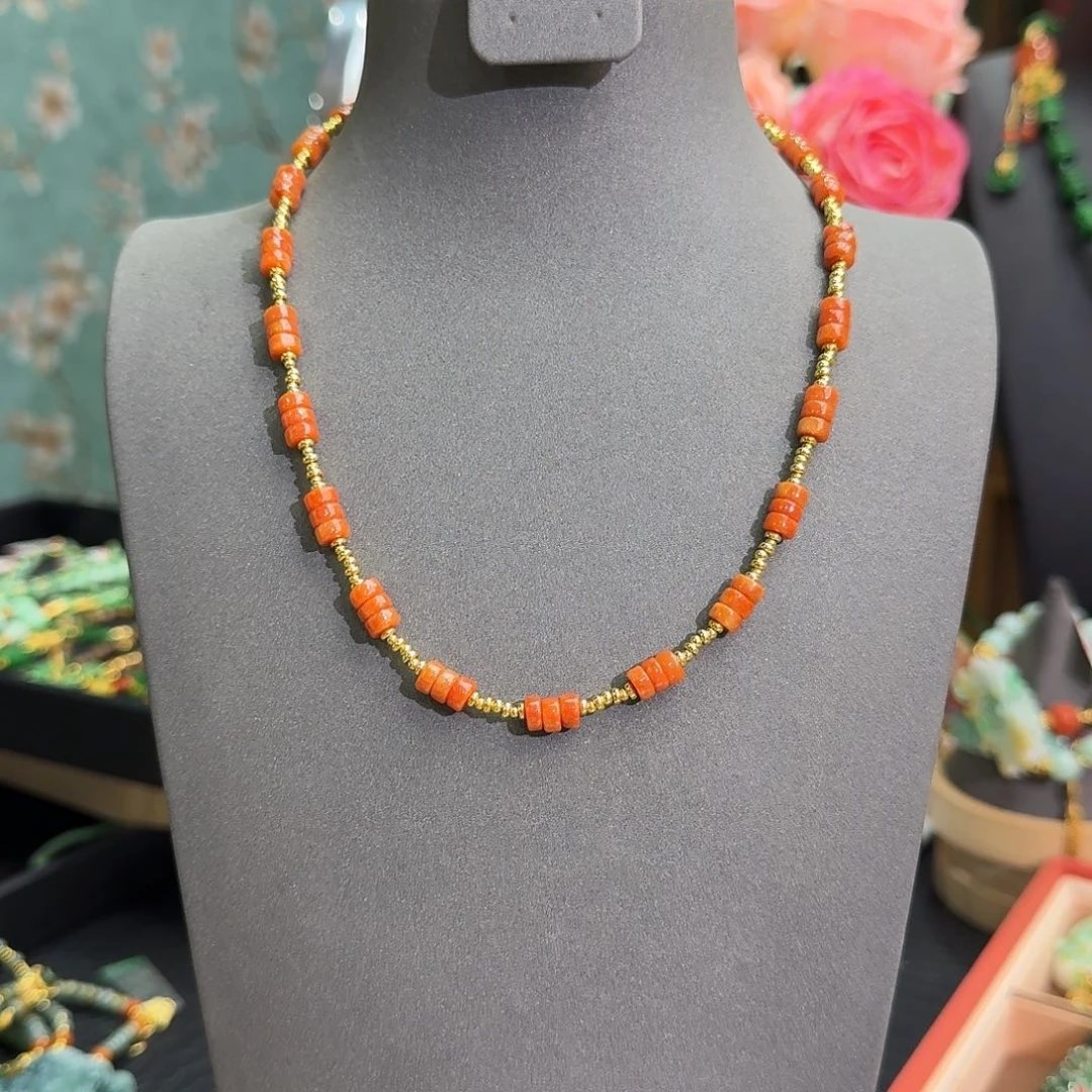 翡翠未镶嵌吊坠(赠链)原价398 炸福利