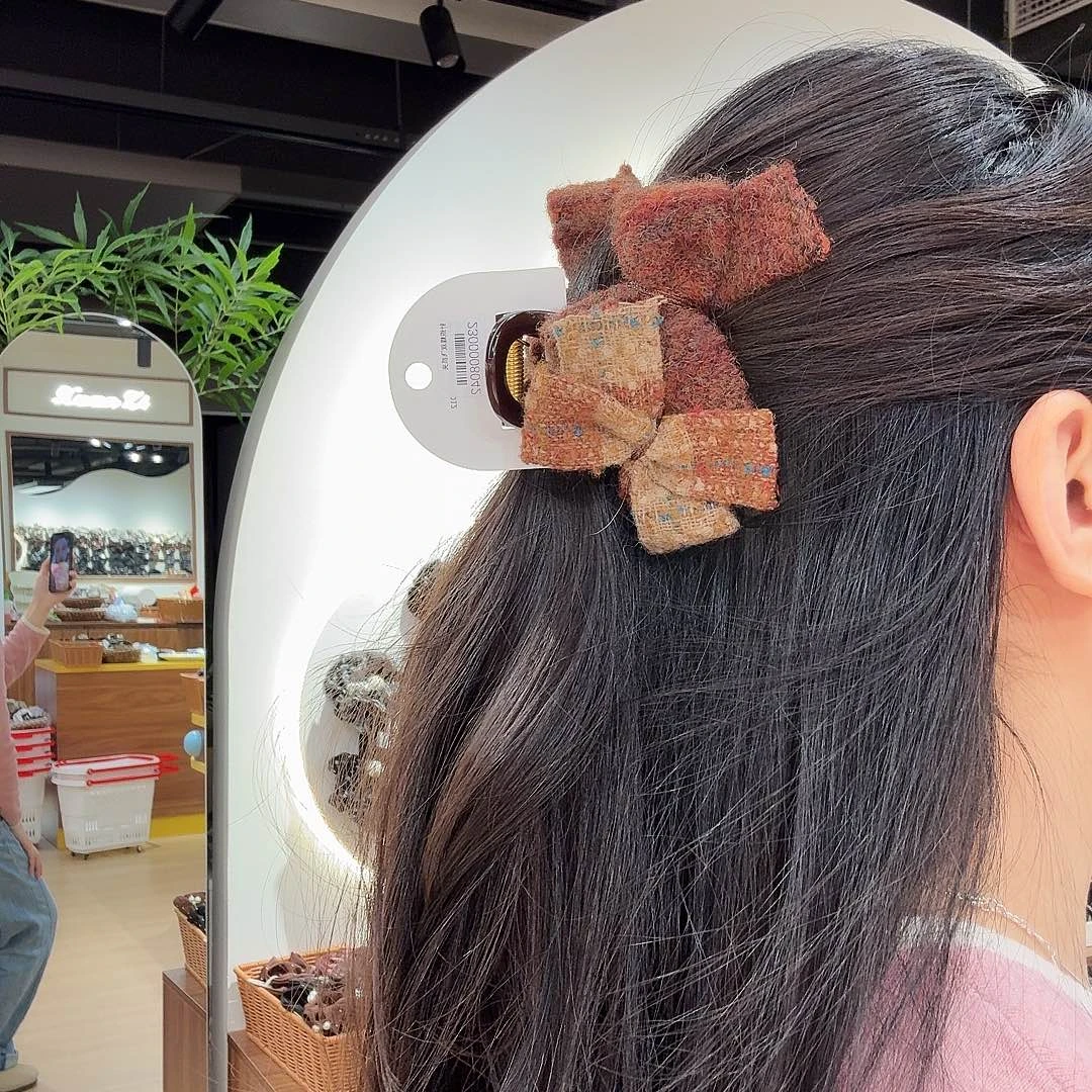 布艺铁合金蝴蝶结半抓