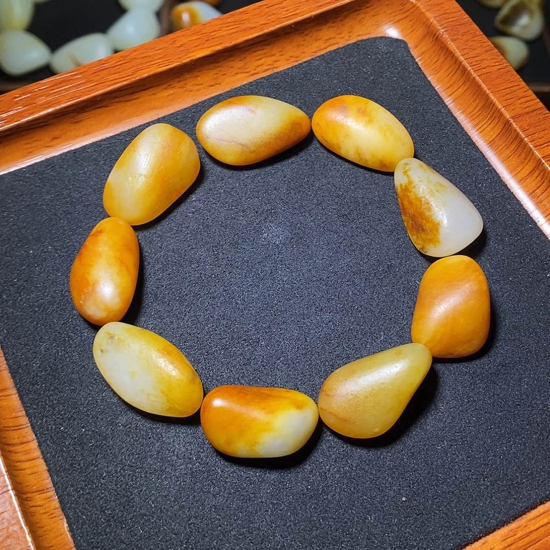 和田玉未镶嵌手链