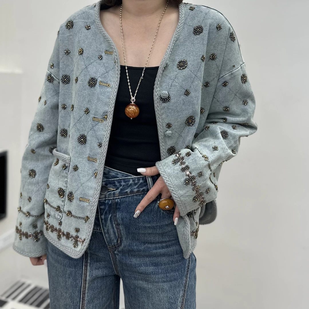 JJ私服 蓝杏两色 钉珠外套