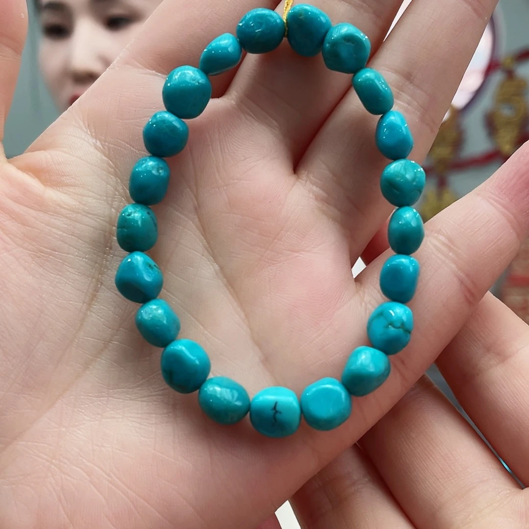 绿松石颈饰未镶嵌