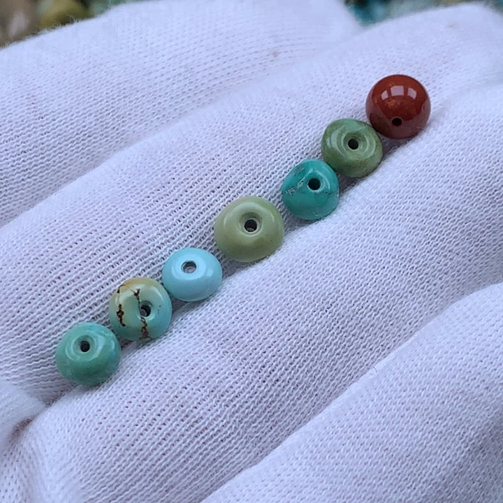 南红玛瑙未镶嵌珠宝奇石