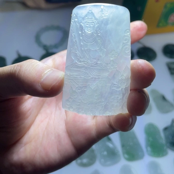 定制翡翠未镶嵌不拍