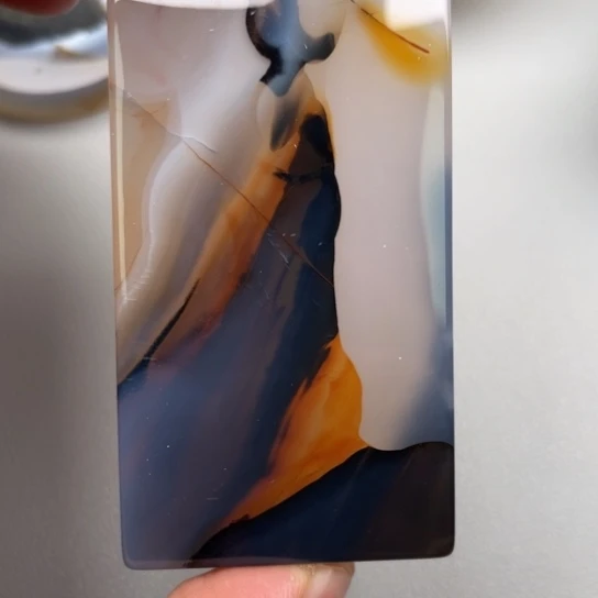 玛瑙/玉髓颈饰未镶嵌石*