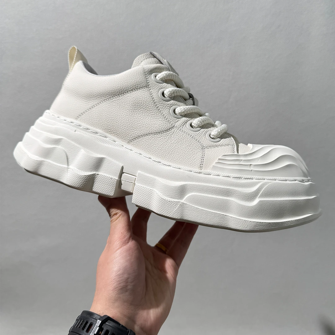 冬季新款潮男鞋小众设计厚底板鞋男休闲轻质小白鞋丑萌大头鞋潮鞋